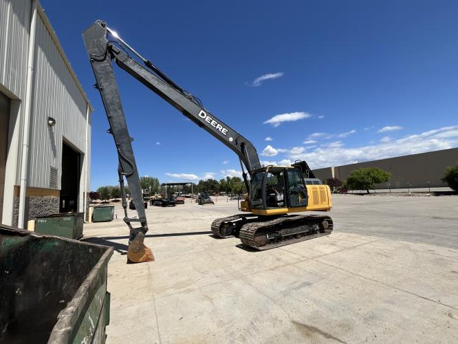 John Deere 210G LC