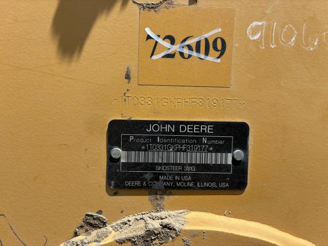 John Deere 331G