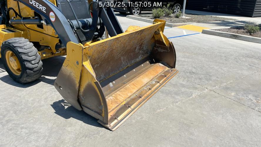 John Deere 210 P