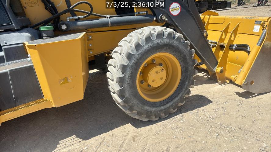 John Deere 320 P