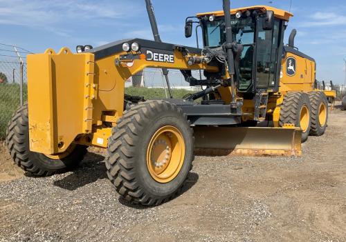 2023 John Deere 772GP