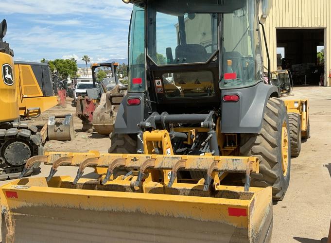 John Deere 210 P