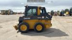 John Deere 324G