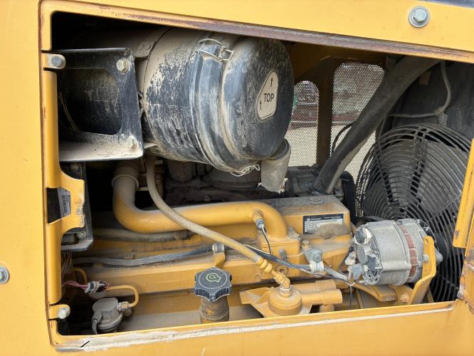 John Deere 700J