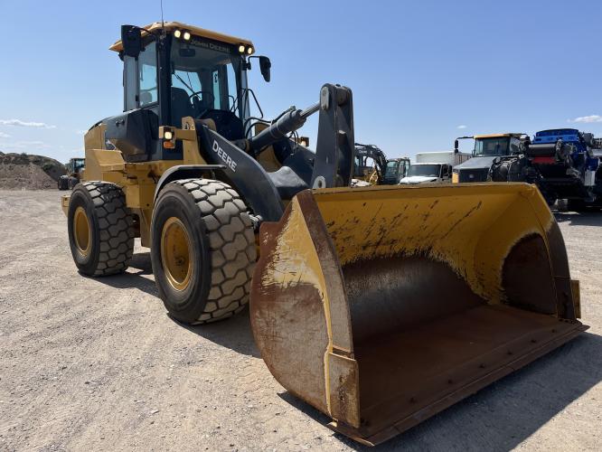 John Deere 624 P