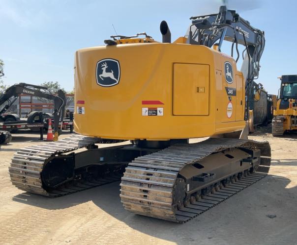 John Deere 245 P