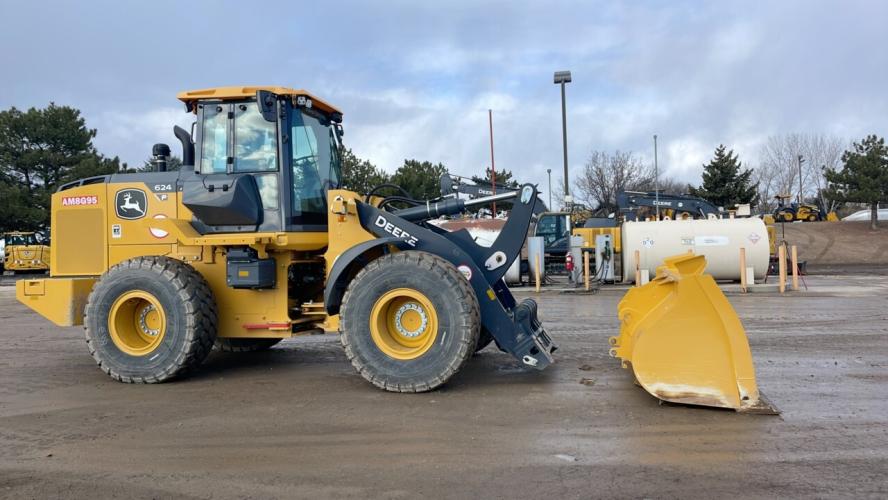 John Deere 624 P