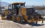 John Deere 672G