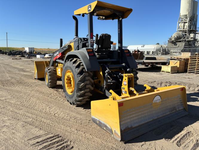 John Deere 210 P