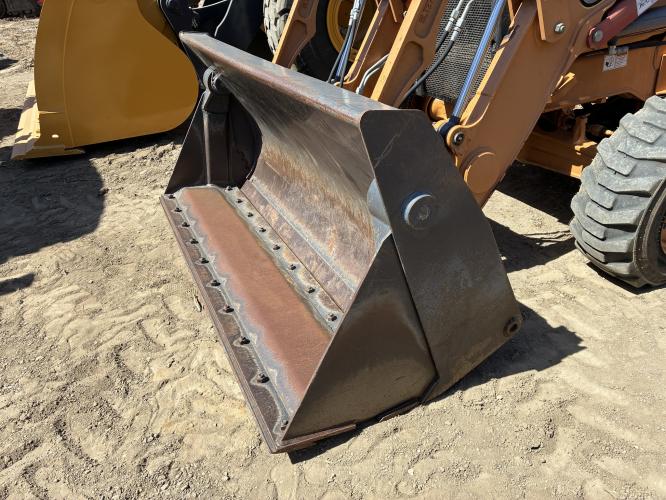 Case 570N XT