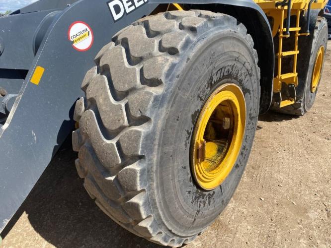 John Deere 744 P