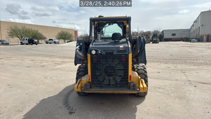 John Deere 324G