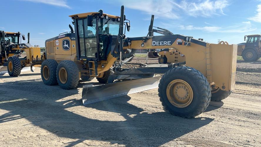 John Deere 672GP