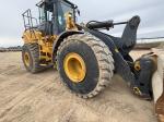 John Deere 744L