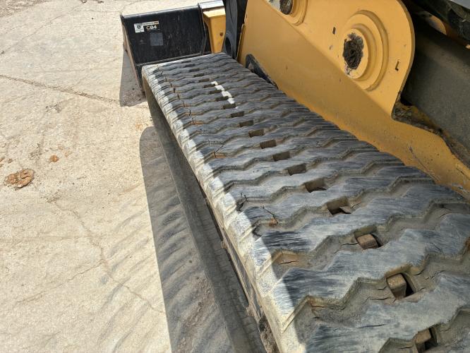 John Deere 331G