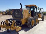 John Deere 672G