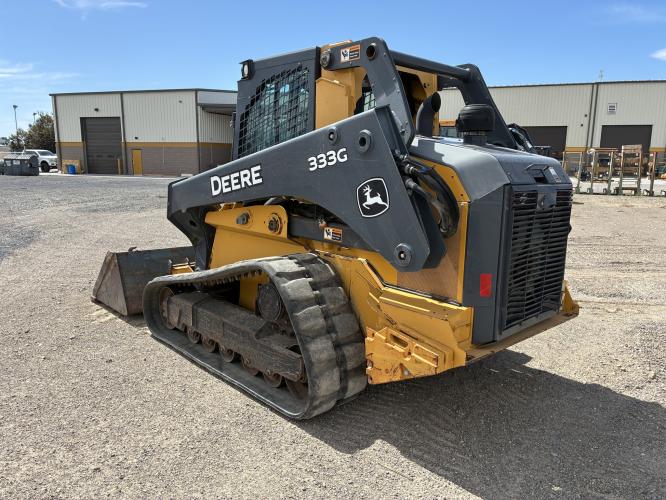 John Deere 333G