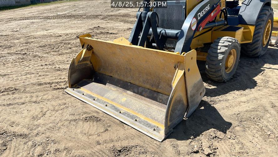 John Deere 210 G