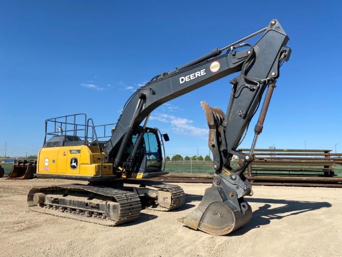 John Deere 210G LC