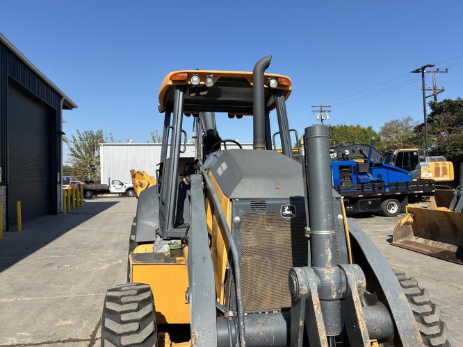 John Deere 410L