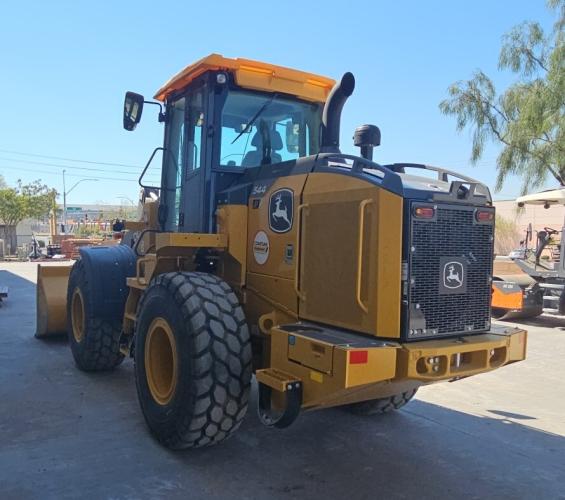 John Deere 544 P