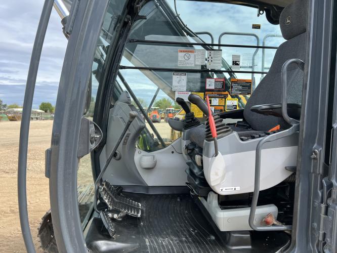 John Deere 210 P