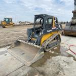 John Deere 325G