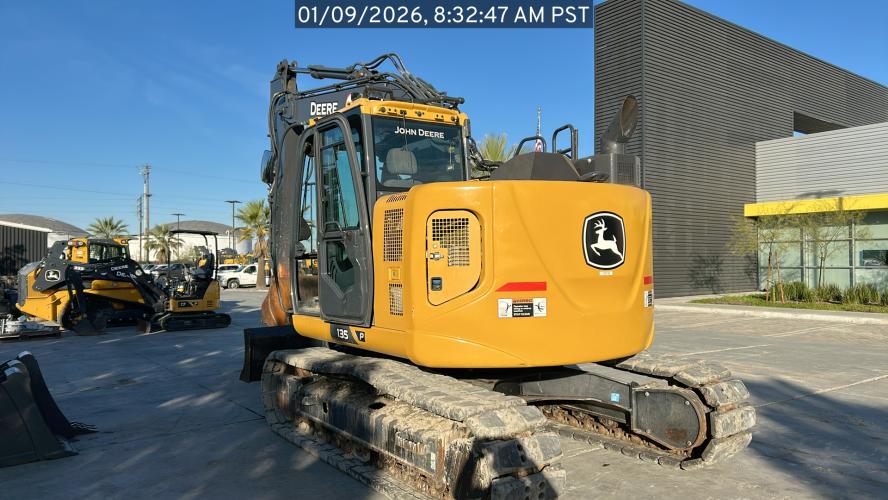 John Deere 135 P