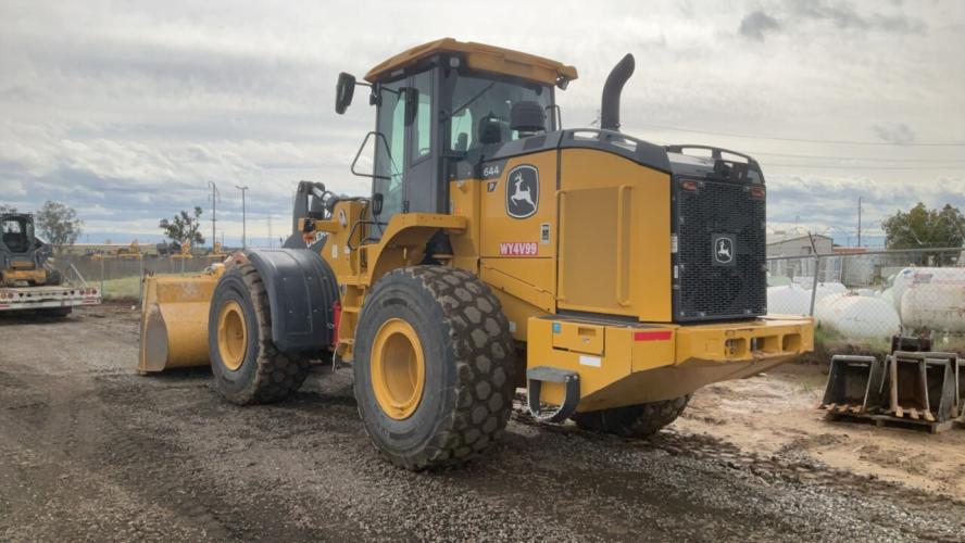 John Deere 644 P