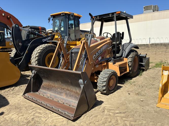 Case 570N XT