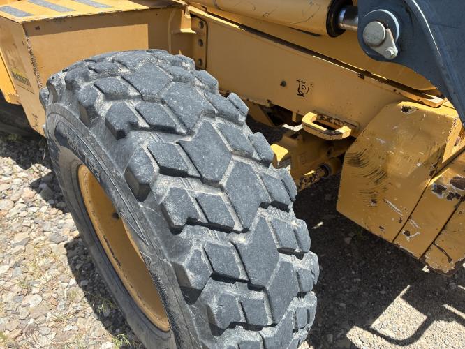 John Deere 410J