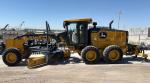 John Deere 672G
