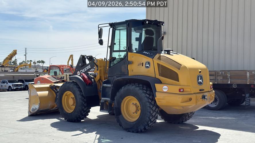 John Deere 344 P