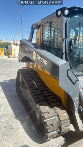 John Deere 331G