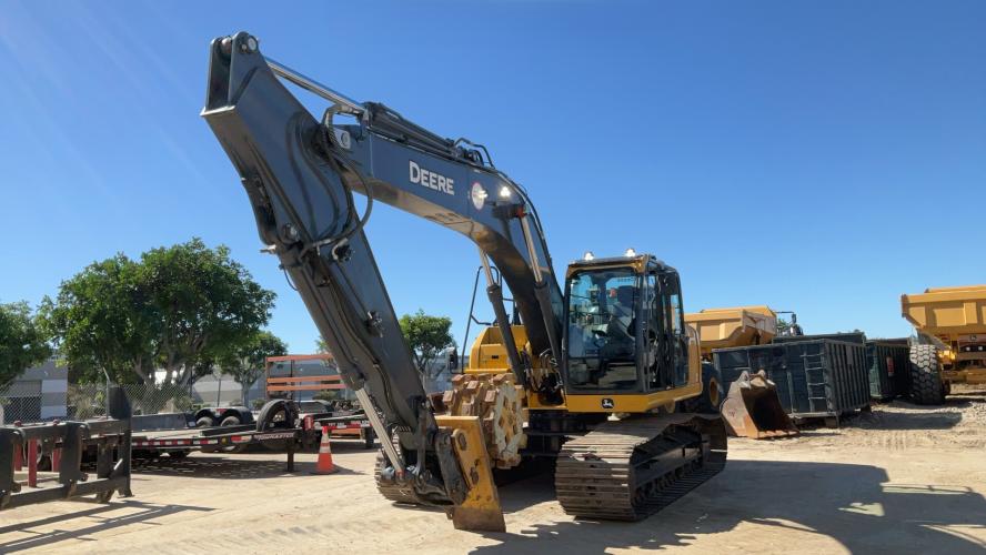 John Deere 210G
