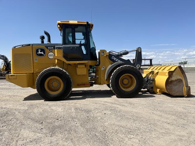 John Deere 624 P