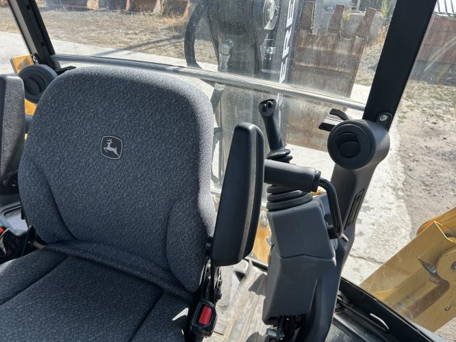 John Deere 320 P