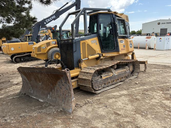 John Deere 700J