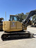 John Deere 85D