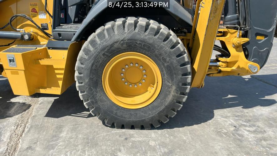 John Deere 710 P