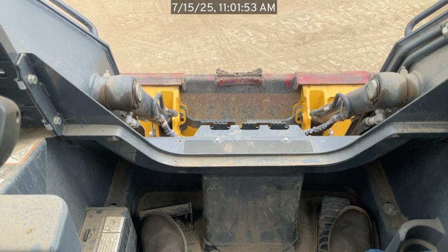 John Deere 320G