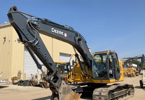 2024 John Deere 245 P