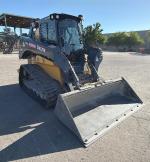 John Deere 333G