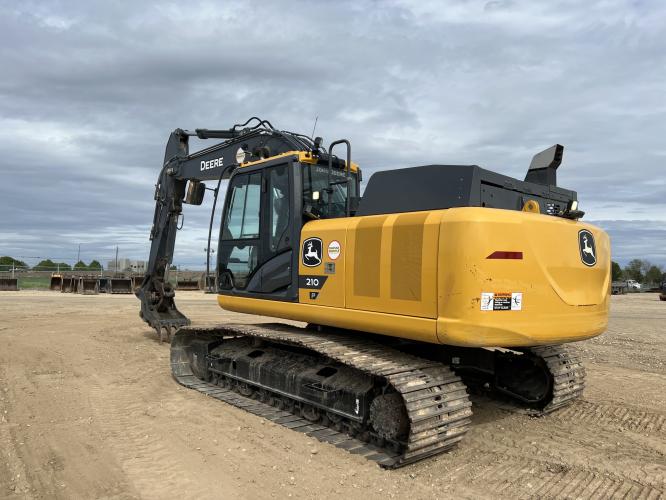John Deere 210 P