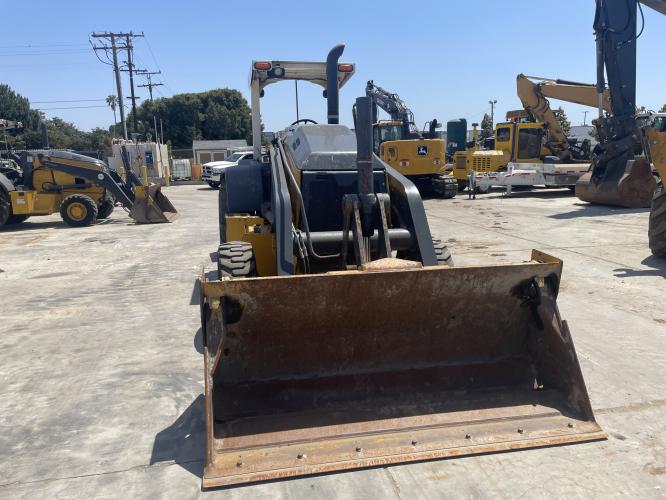 John Deere 210L