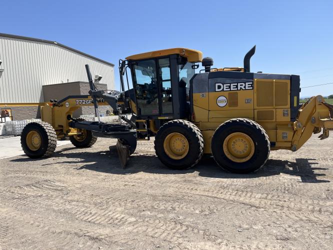 John Deere 772GP