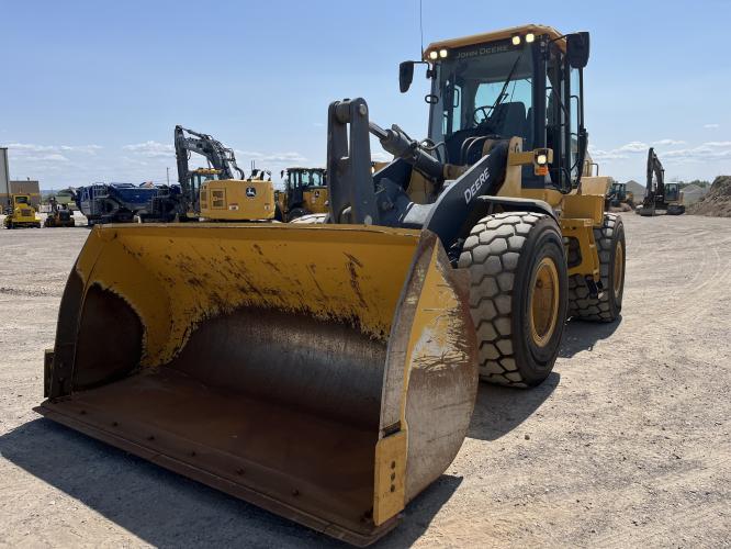 John Deere 624 P