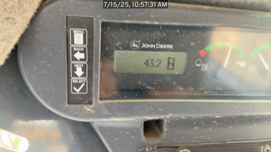 John Deere 320G