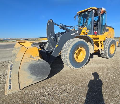 2023 John Deere 644 P