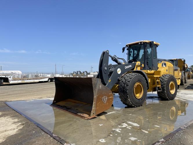 John Deere 644L
